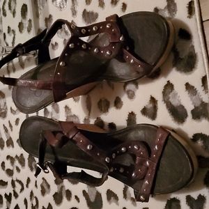 Jessica Simpson Brown leather wedge sandles